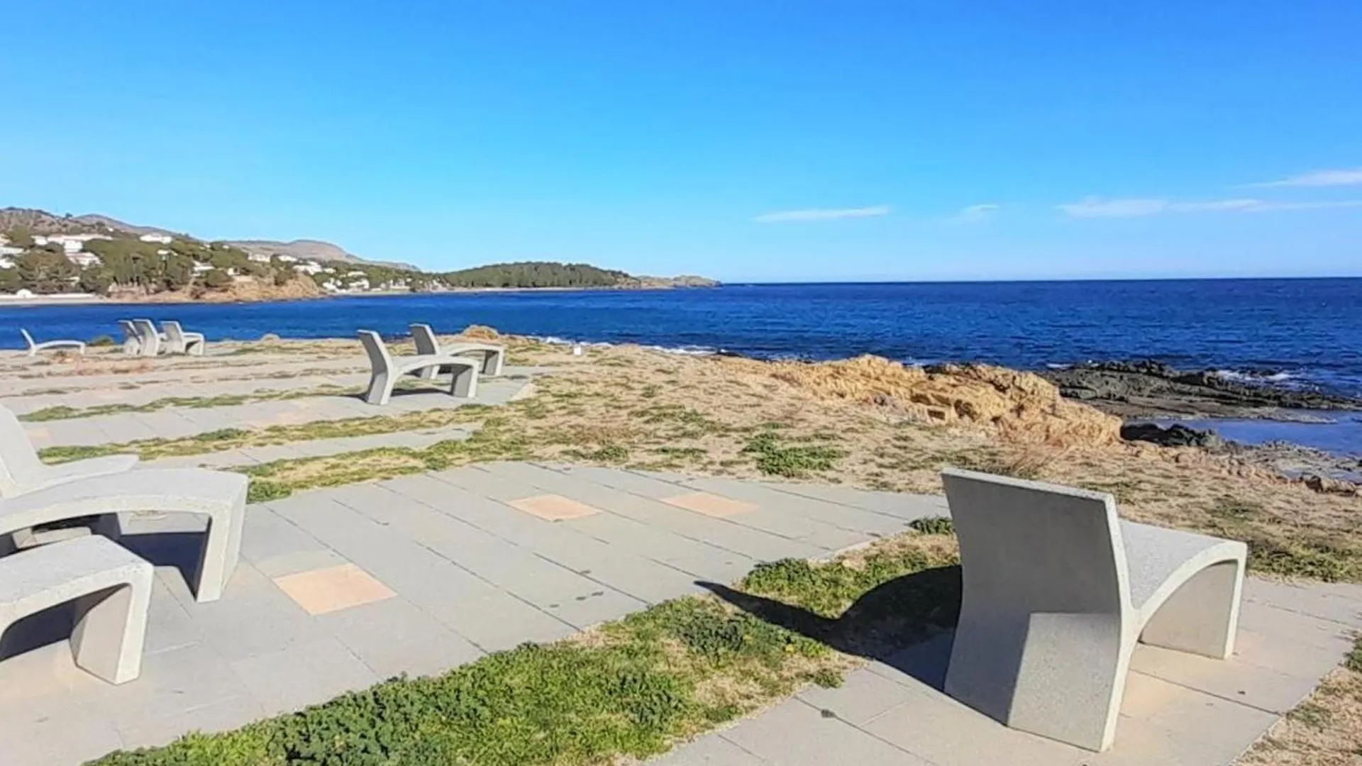 Apartment Apartamento Acogedor Con Terraza A Un Paso De La Playa En Llanca - Es-170-26